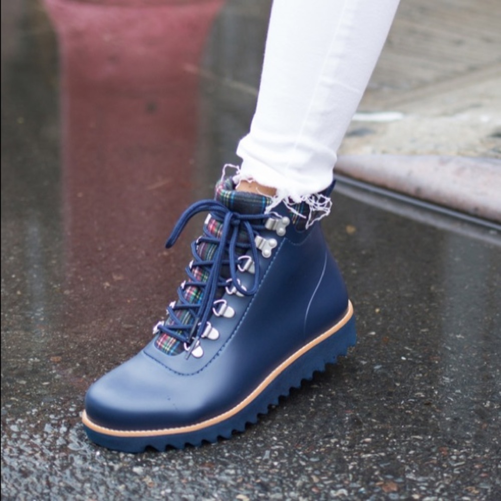 Bernardo Winnie High-Top Hiker Rain boots in navy